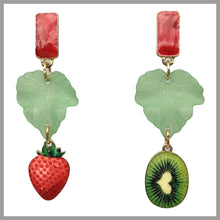 Carica l'immagine nel visualizzatore di Gallery, OSP7 - Orecchini Spiritosi