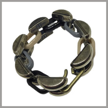 Load image into Gallery viewer, BRM1 - Bracciale in resina a maglie
